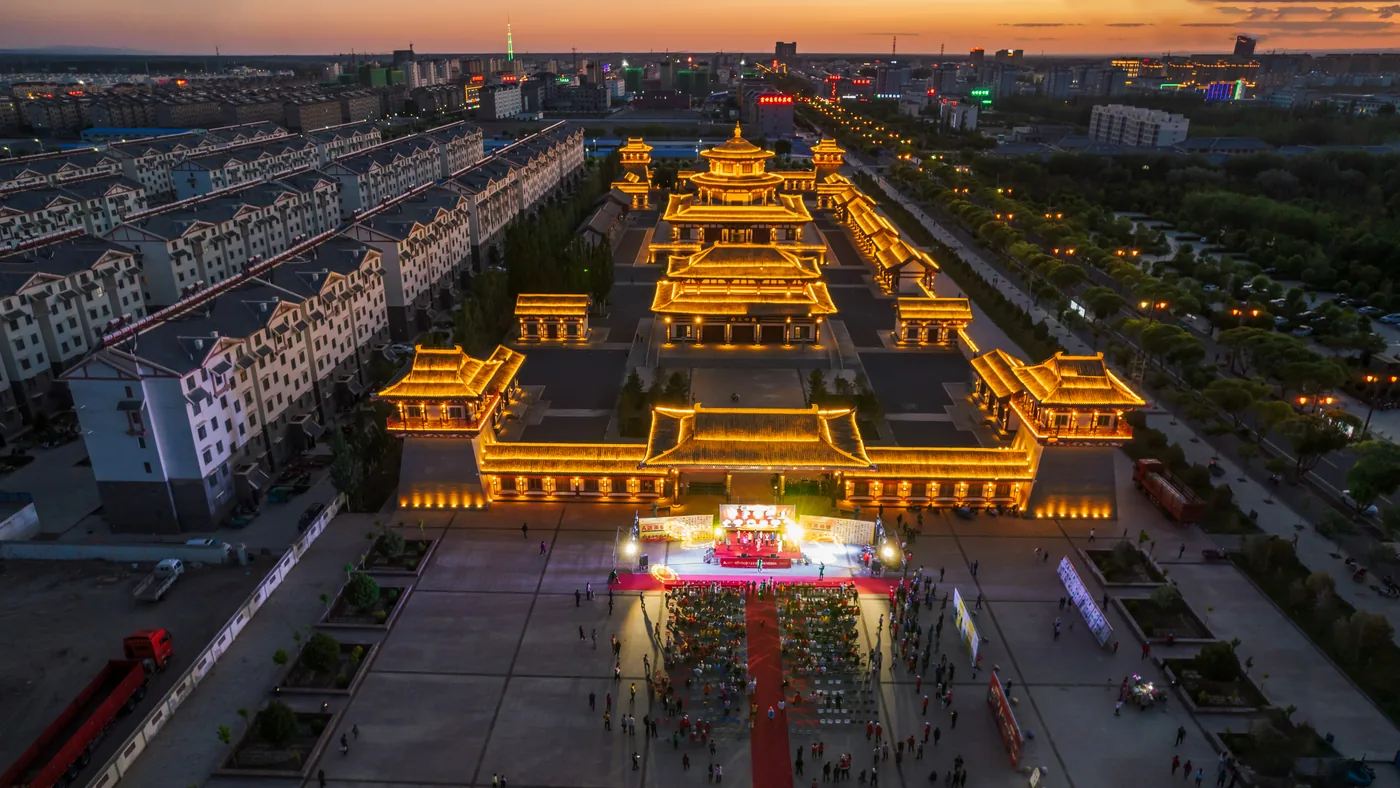 第10届学习强企玄奘路戈壁挑战赛 大合影